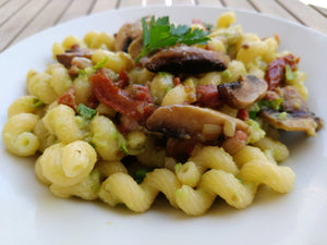 Pasta with Avocado and Mushroom sauce